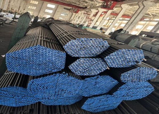 GB/T8162 Стандартные цепные стальные трубы с черной краской и ±10% толерантностью процесса производства горячего проката