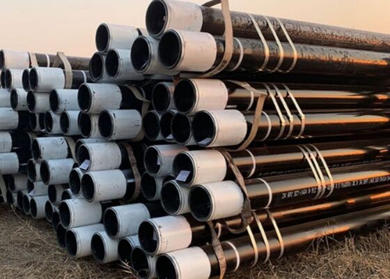 Труба из углеродистой стали с мужскими или женскими натянутыми концами и толщиной от 2,11 мм до 300 мм для стандартов API5CT N80 L80 P110