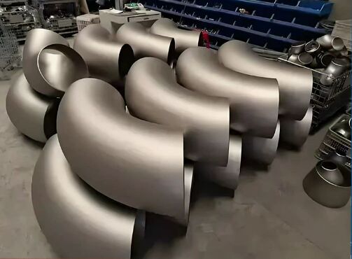 Фитинги для стальных труб с высокой коррозионной стойкостью с толерантностью доработки +/- 0,01 мм и методами горячего/холодного прессования